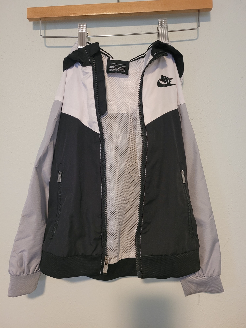 Nike Boy's Black & Light Gray Colorblock Hooded Shell